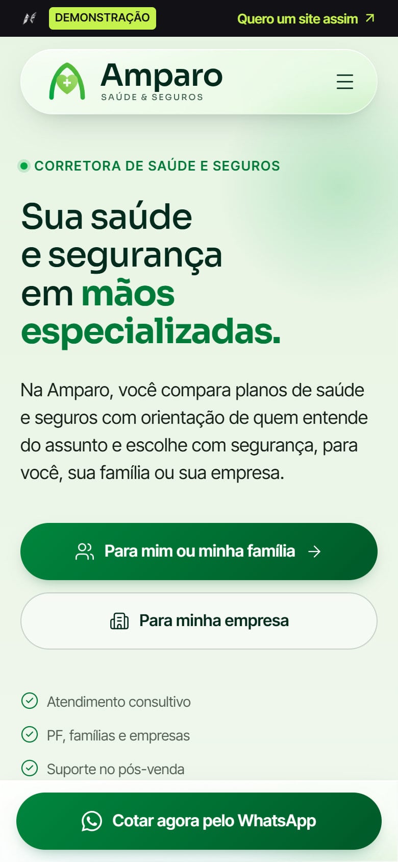 A Amparo no celular, com o botão “Cotar agora pelo WhatsApp” fixo no rodapé da tela.